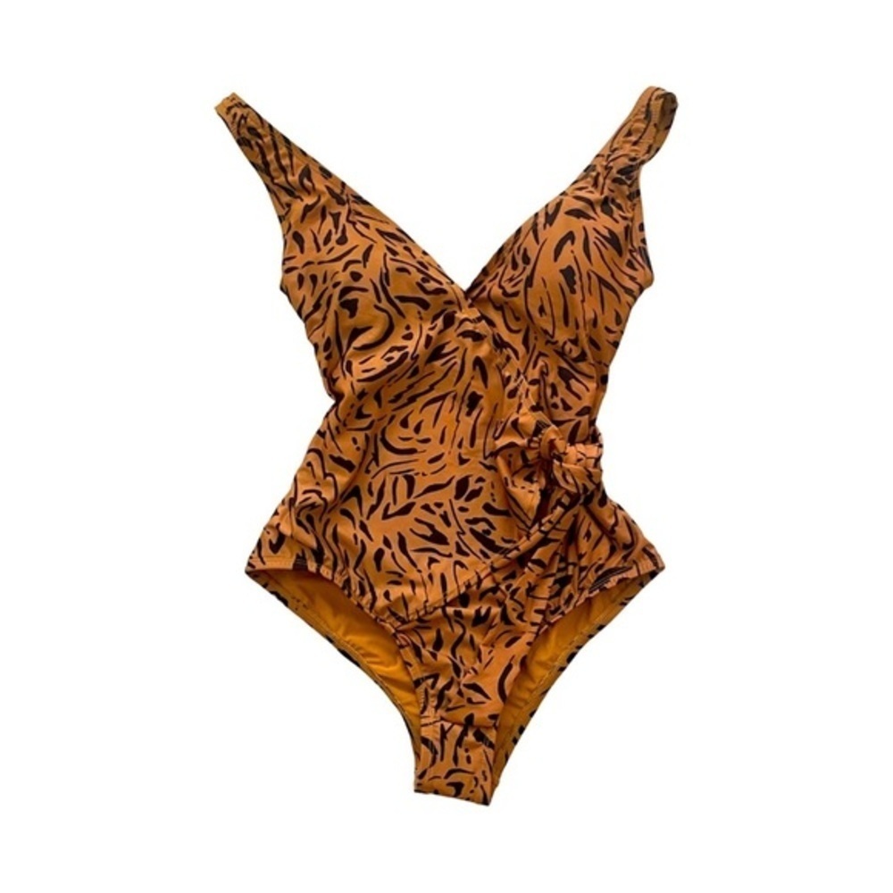 SALE UNTIL 8/14 — 11:59 PM EST 
MODCLOTH BONITA ONE-PIECE SWIMSUIT - Picture 3 of 6
